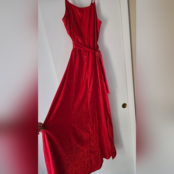 Lulu's Red Long dress - Picture 7 of 7